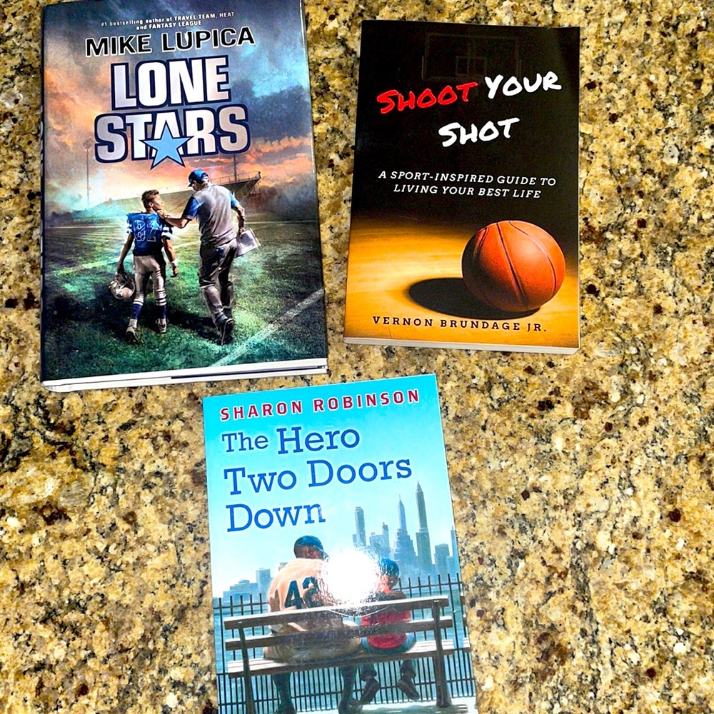 3 sports chapter books in excellent condition